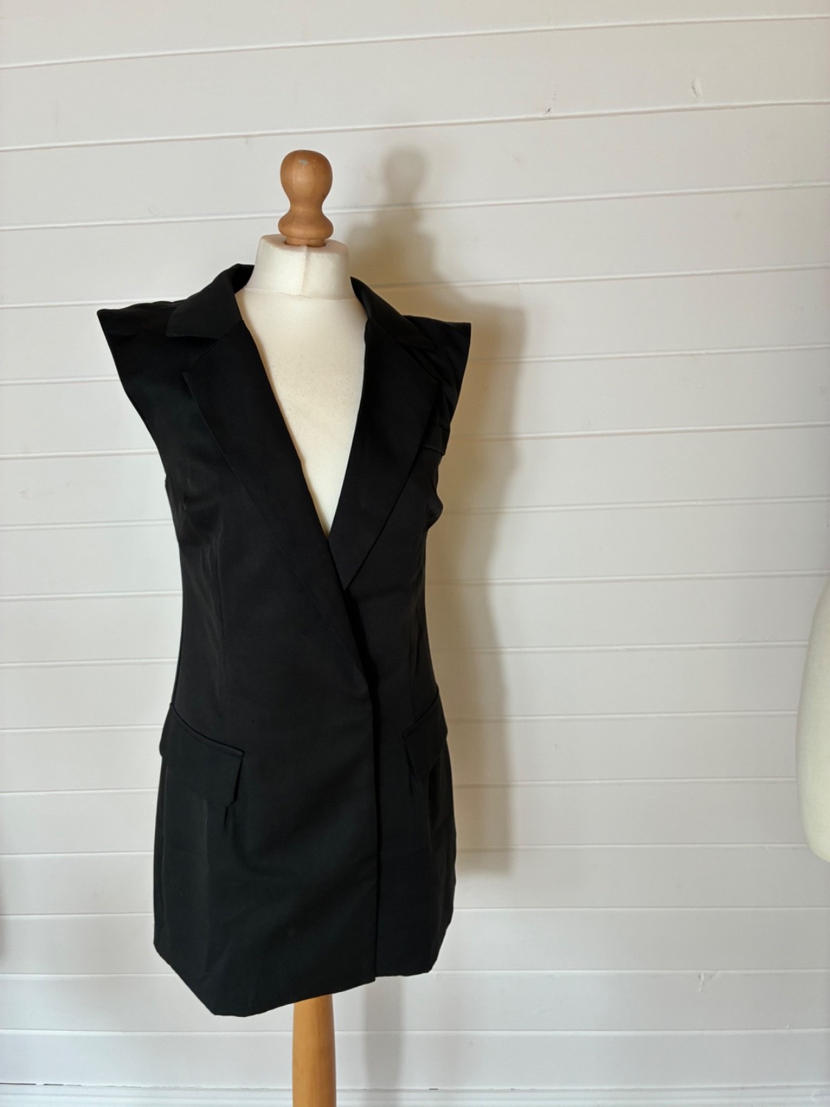 BLACK SLEEVELESS COAT DRESS DOUBLE BREASTED MINI EGO SIZE 10 PARTY COCKTAILS