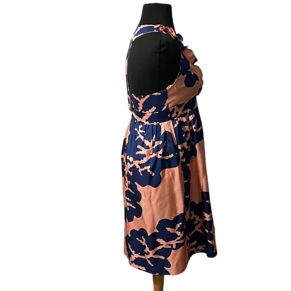 Britt Ryan Boutique Silk T‎ Back Ruffle Women’s SZ 4 Dress W/Gold Floral Buttons