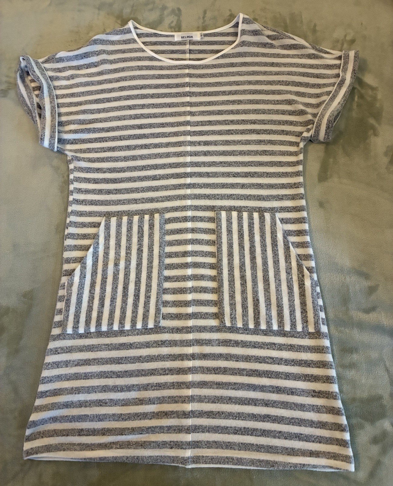 Women’s Belinda Gray & White Pockets Striped Fleece Dress Cuffed Sleeves Size S