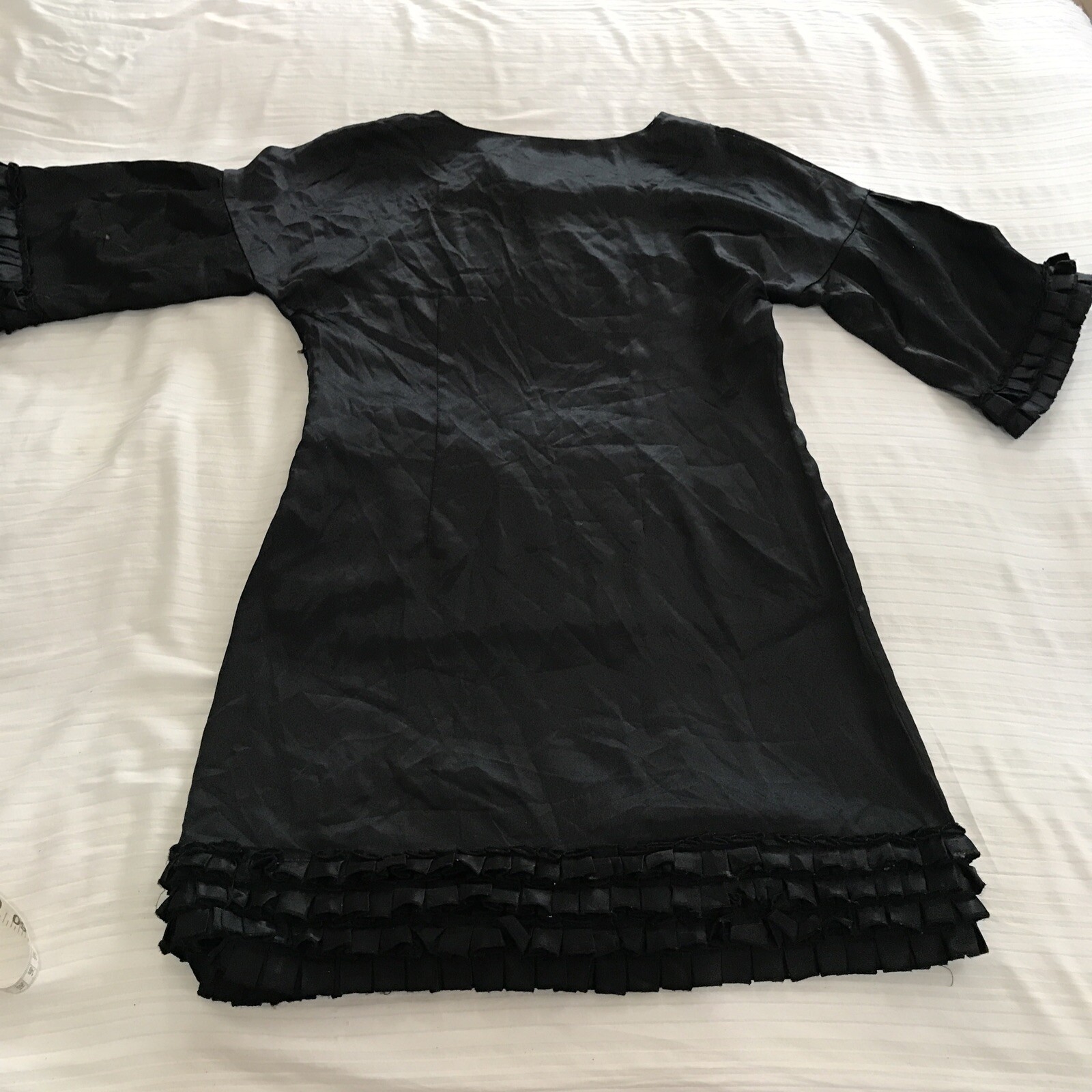 VERTIGO Paris Ladies SMALL stretch Shiny Black Ruffle Sleeve Dress Size Zip