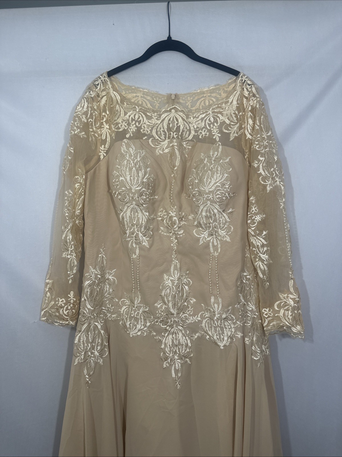 NEW UNBRANDED [ 18W Plus Size ] Applique Chiffon Champagne Mother of The Bride