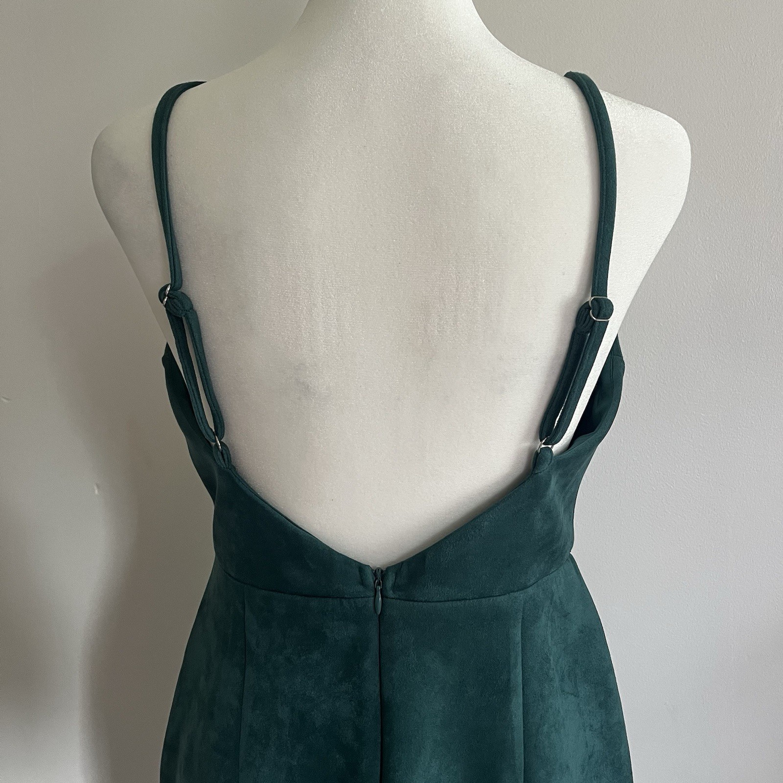 superdown Green Suede V-Neck Strappy Bodycon Mini Dress Zip Adjustable Size M
