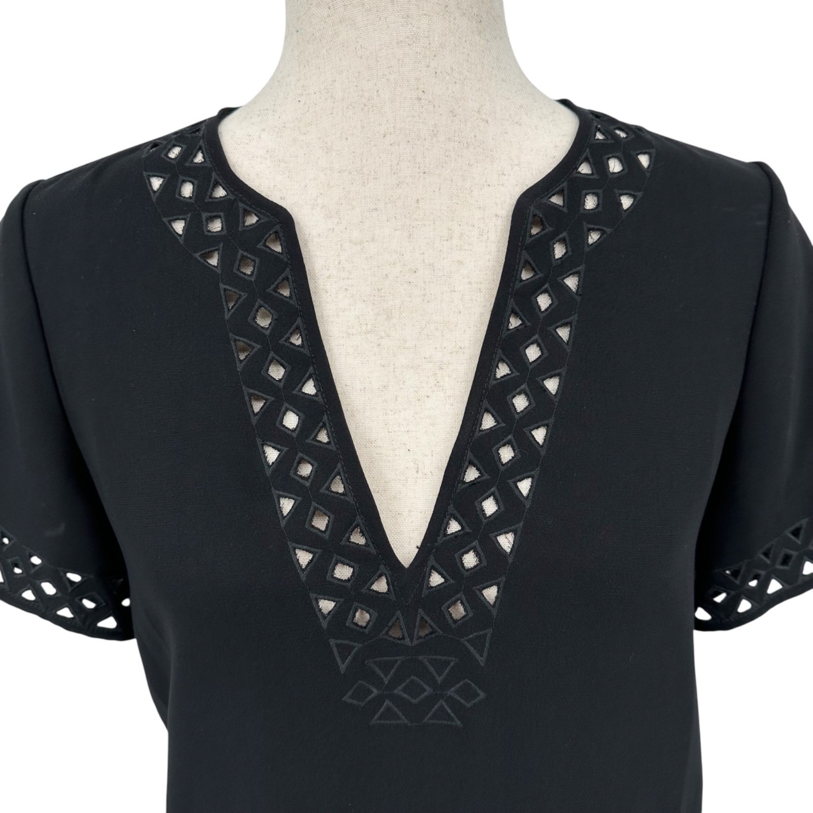 MADEWELL Black Short Sleeve V-Neck Cut-Out Detail A-Line Mini Dress Women’s 0