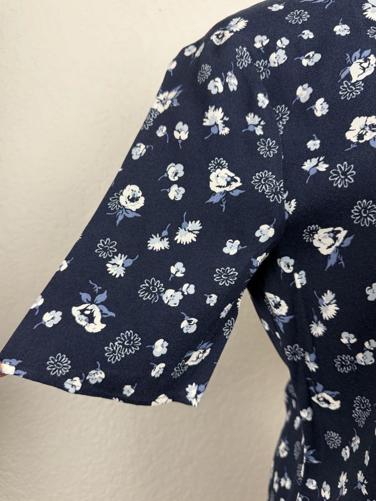 Reformation Beth Dress Blue Floral Mini Keyhole Button Back Shift XS Moody