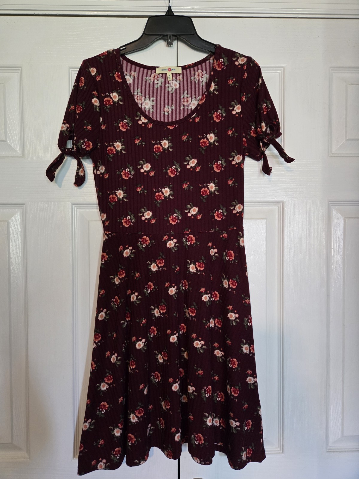 Wishful Park Burgundy Floral Dress Medium