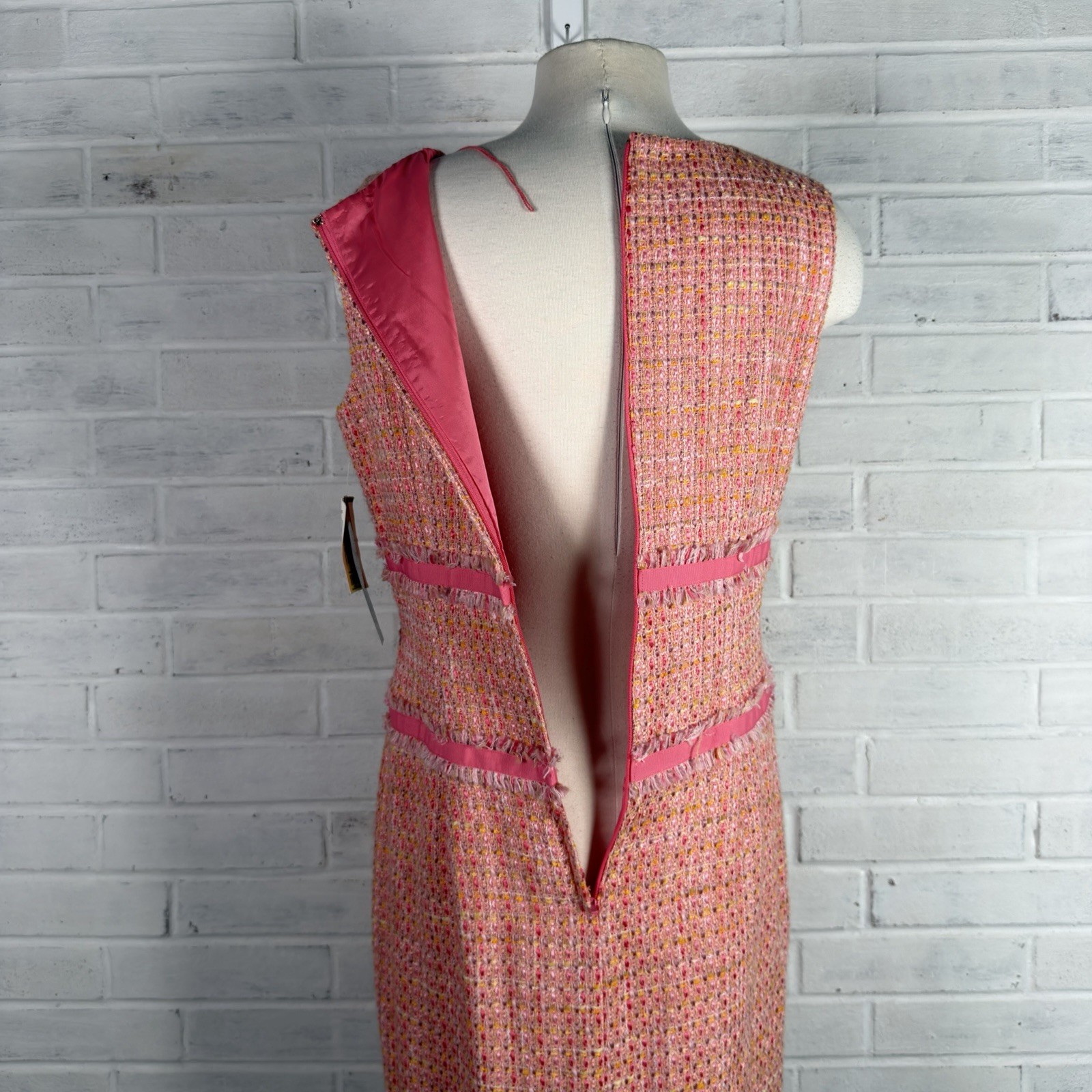 Donna Morgan Petite Sheath Dress Size 12 Pink Boucle Tweed Sleeveless Y2K New