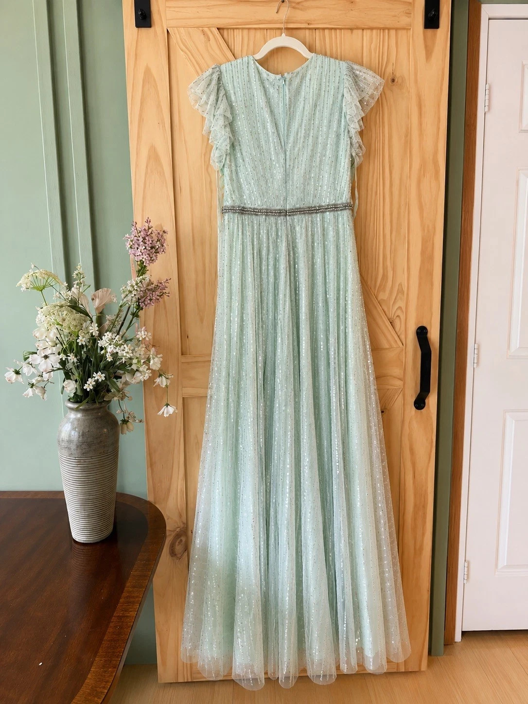NWT Size 2 – 5502 Mac Duggal Sequined Wrap Over Ruffled Cap Sleeve Gown Seamist