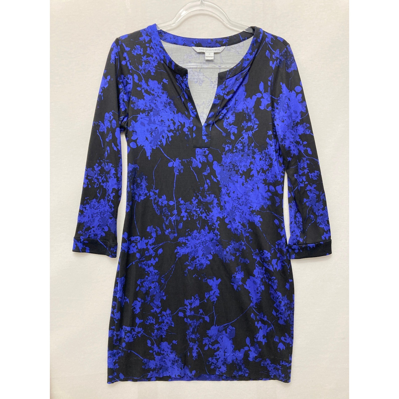 Diane von Furstenberg Silk Jersey Raye Dress size 6 Blue Black Floral Preppy