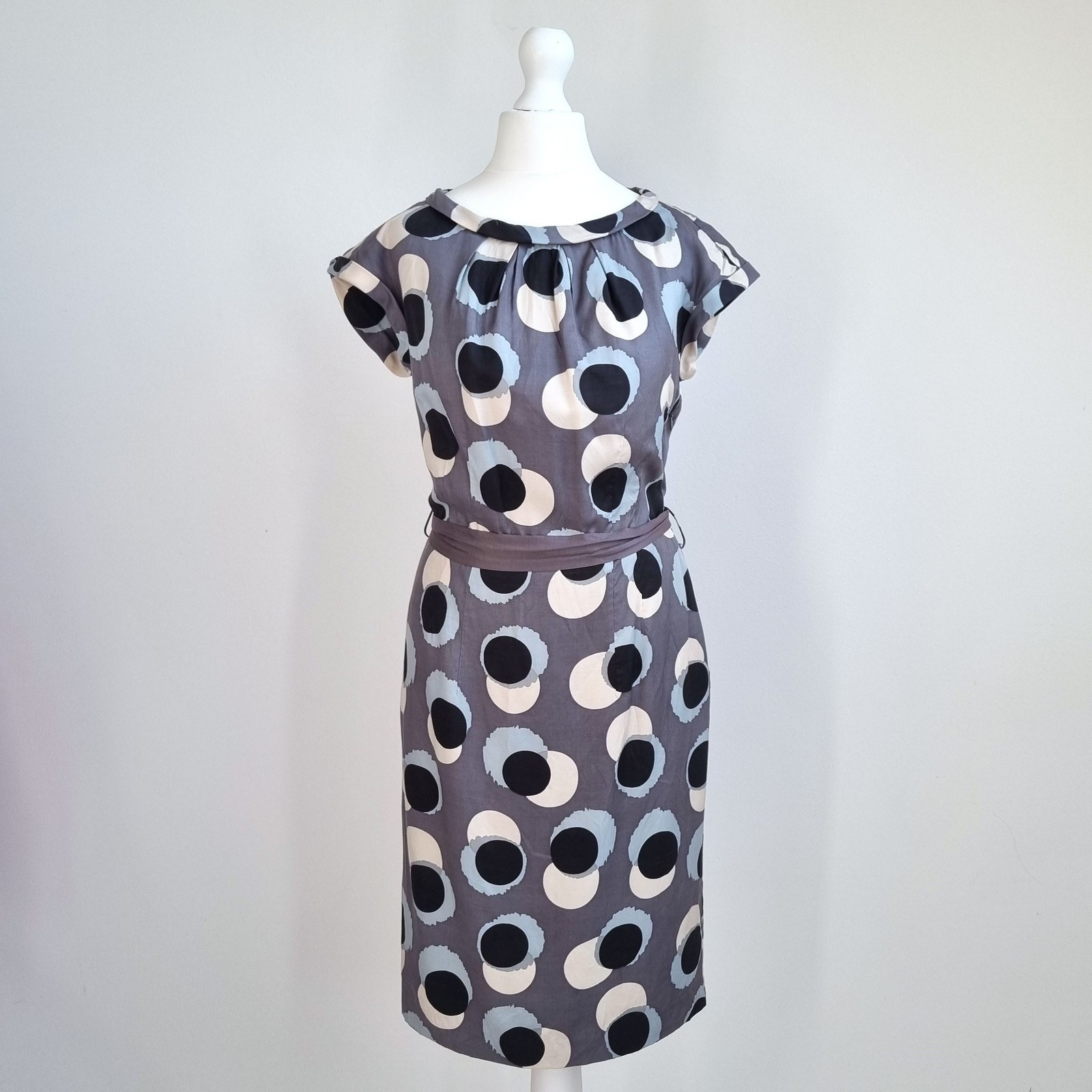 Boden Grey Silk Blend Knee Length Dress UK 8 Polka Dot Cap Sleeve Belted Shift