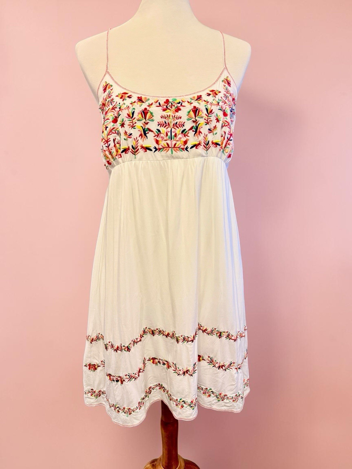 Chelsea & Violet Sz L White Embroidered Smocked Boho Sundress Floral Midi
