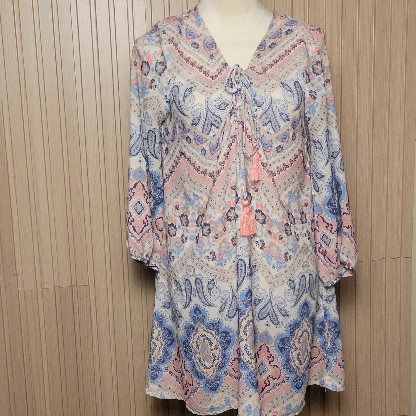 Lulumari Womens Medium Blue Pink Paisley Tassel Tie Neck Shift Dress DAS5274