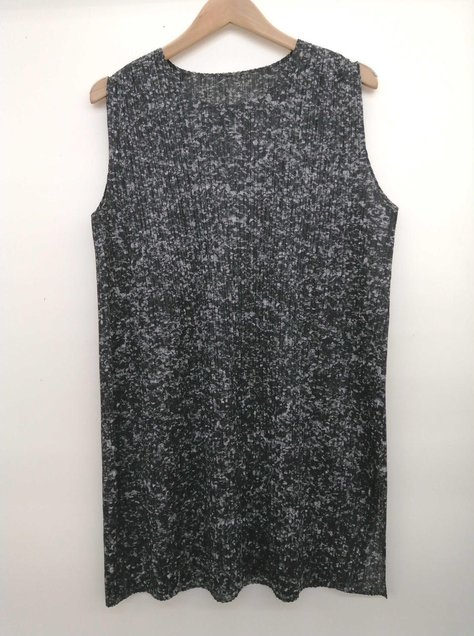 ISSEY MIYAKE PLEATS PLEASE Sleeveless Dress Size 3 Length 30 inches