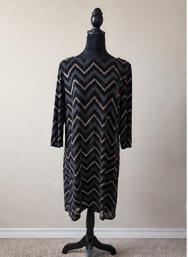 Studio One Women’s Metallic Chevron Shift Dress Size 14 Black Gray Lined Knit