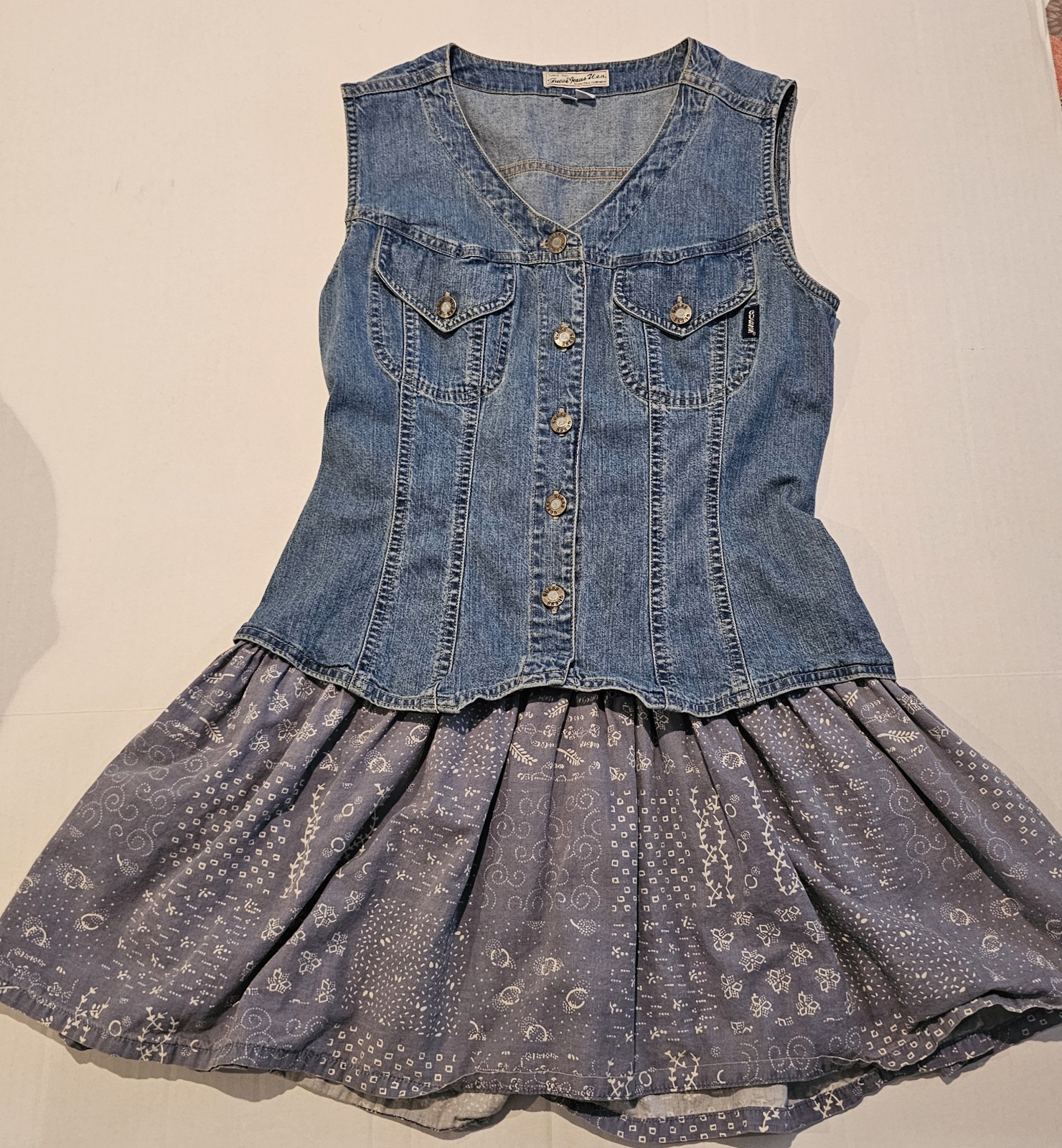 Vtg- 90s Guess Jeans USA- Y2K Western Mini Cowgirl Ruffle Skirt- EUC- Size 5