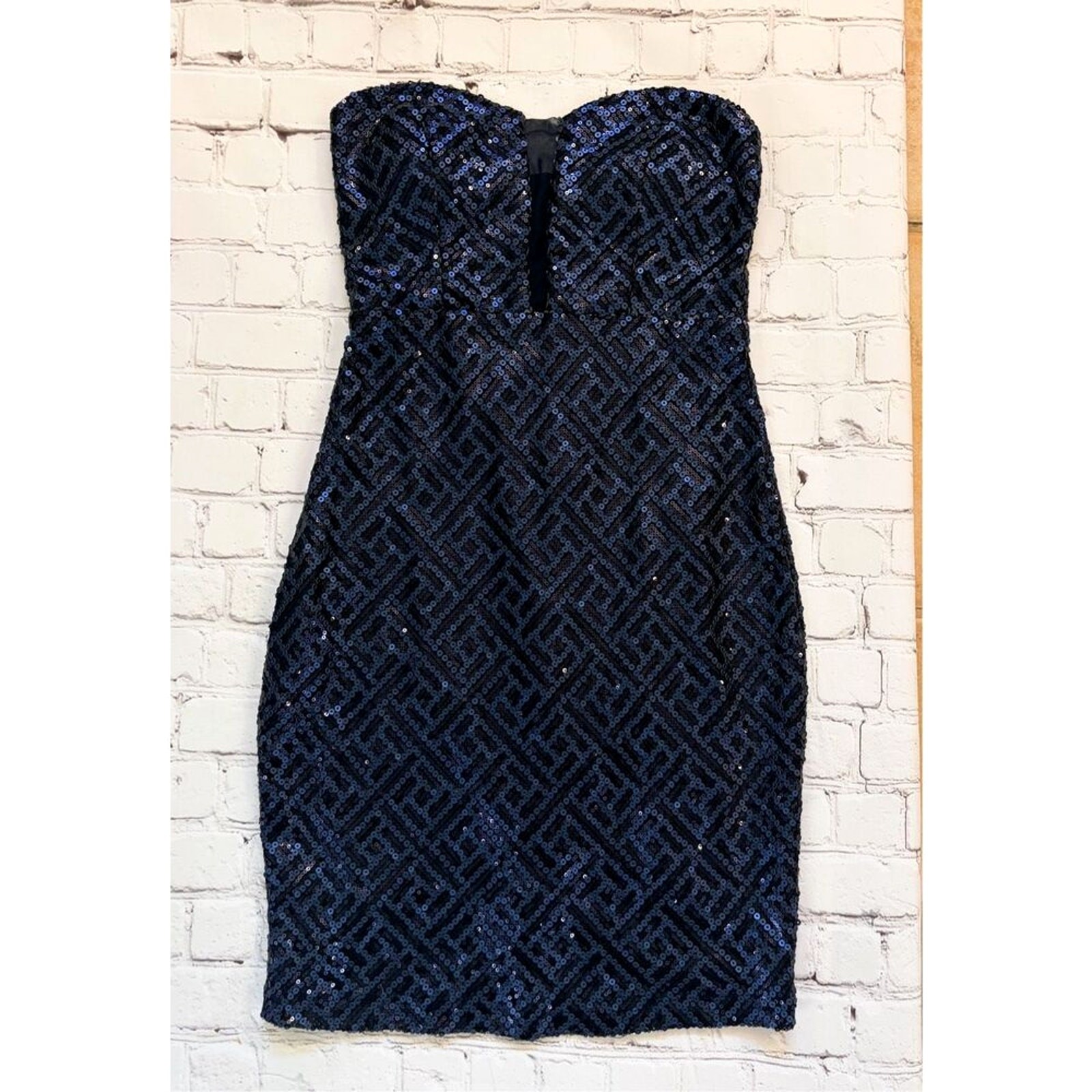 Trixxi Women’s Sequin Sweetheart Neck Strapless Cocktail Dress Navy Blue Size 5