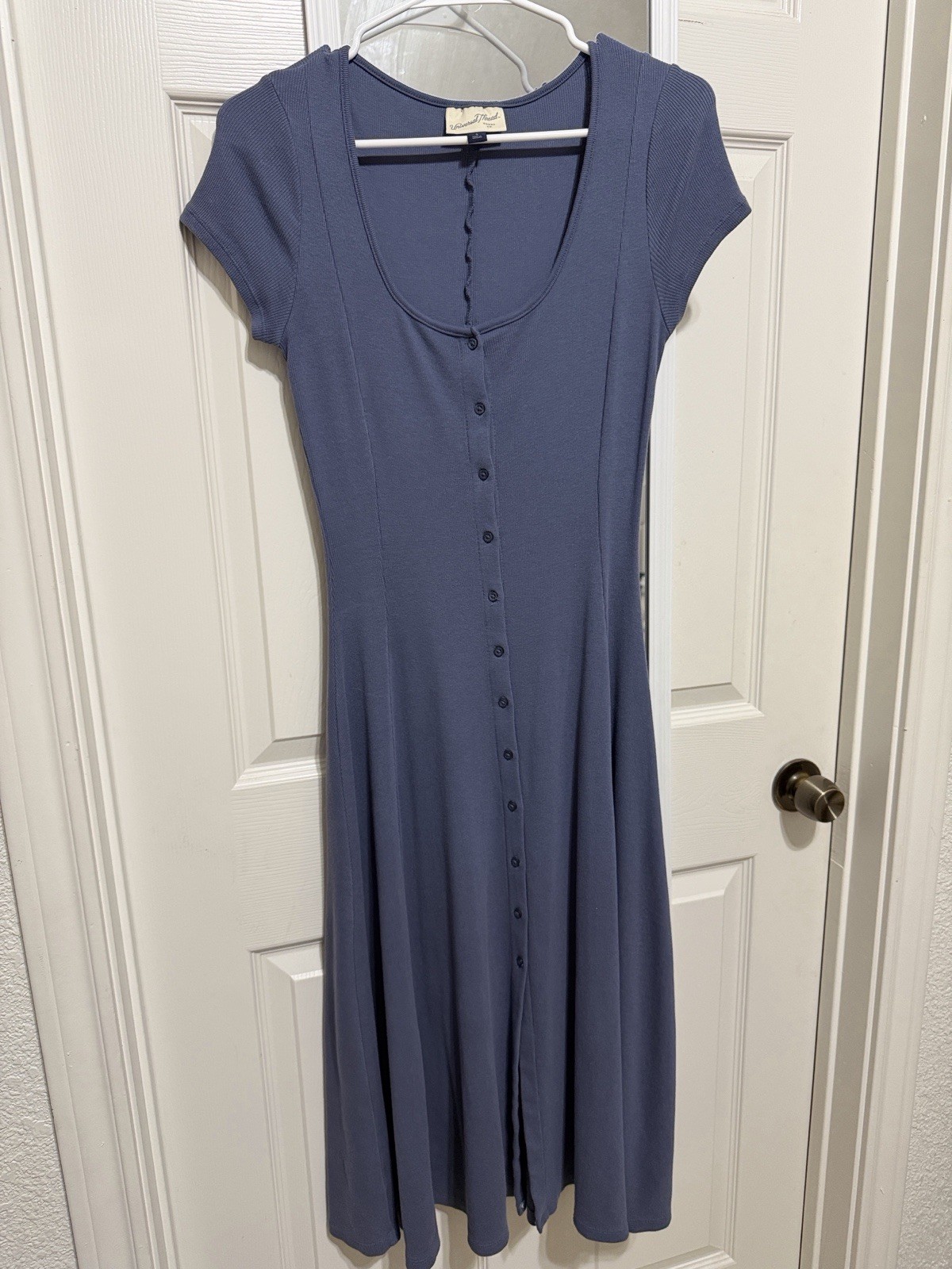 Universal Thread Blue Solid V-Neck Knit Button Front Fit & Flare Midi Dress S