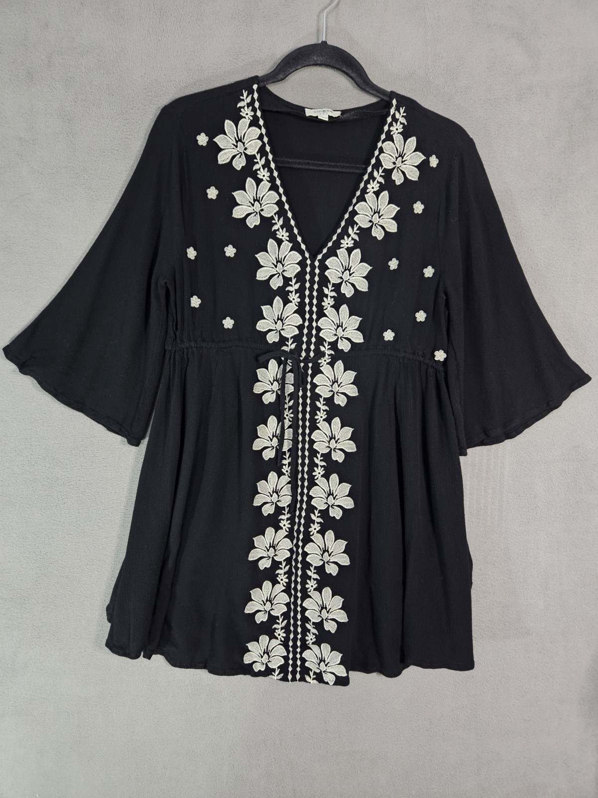 Umgee USA Womens Large Mini Dress Boho Black White Embroidery Floral Vneck