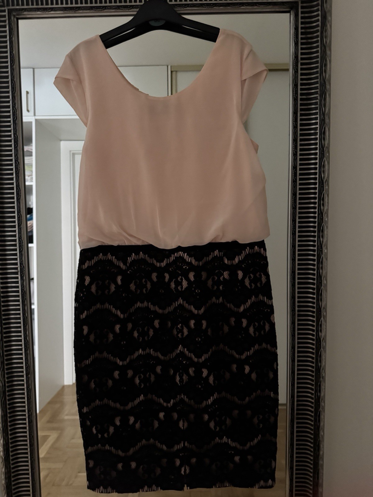 Women’s formal dress Cafalla 44 Poland with lace, powder pink and black