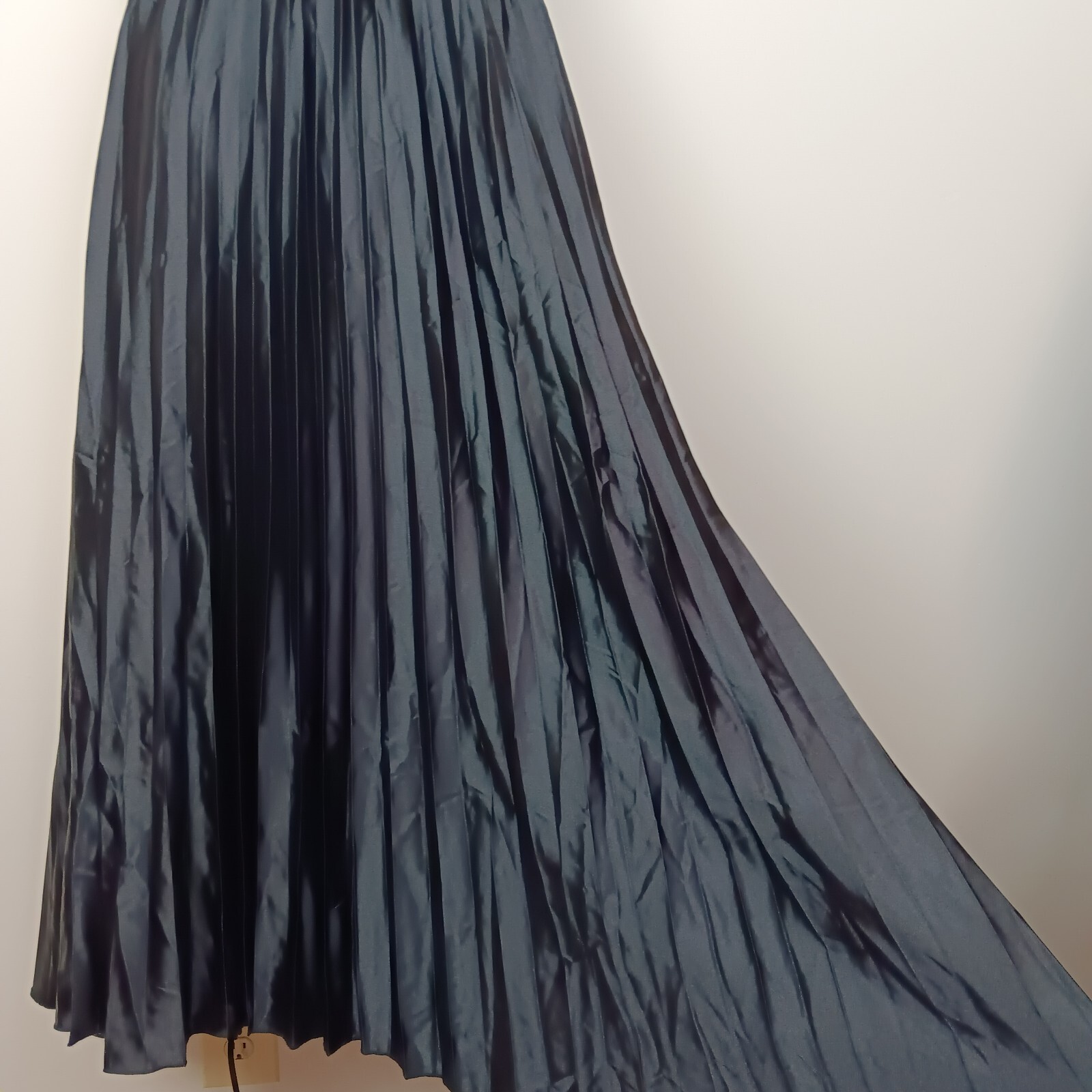 City Chic Satin Rhinestone Embellished Sleeveless Pleated Maxi Dress Black XL 22
