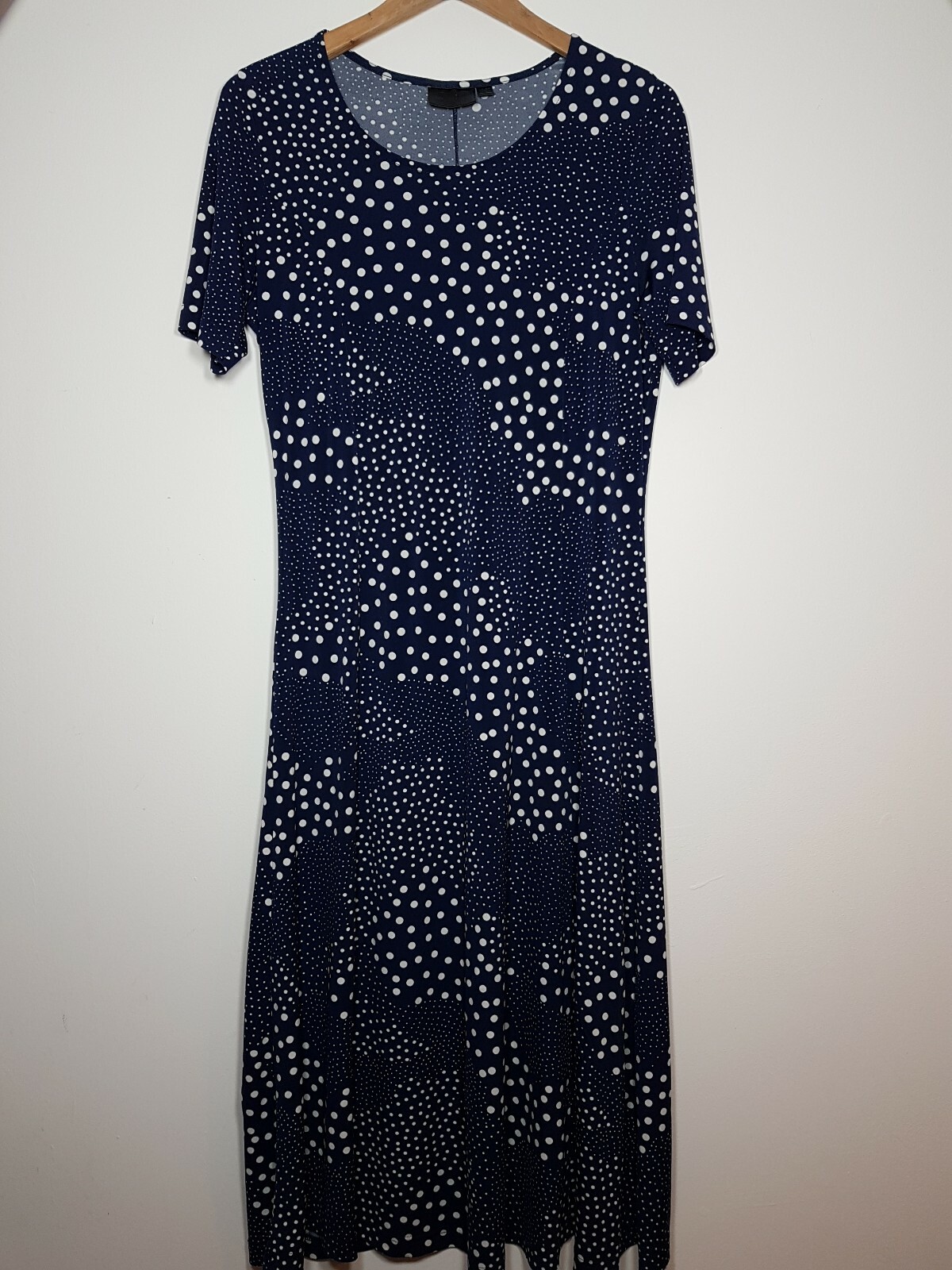 BPCselection DRESS SIZE 12 NAVY SPOTTY POLKA DOT KNEE LENGTH SHIFT M774
