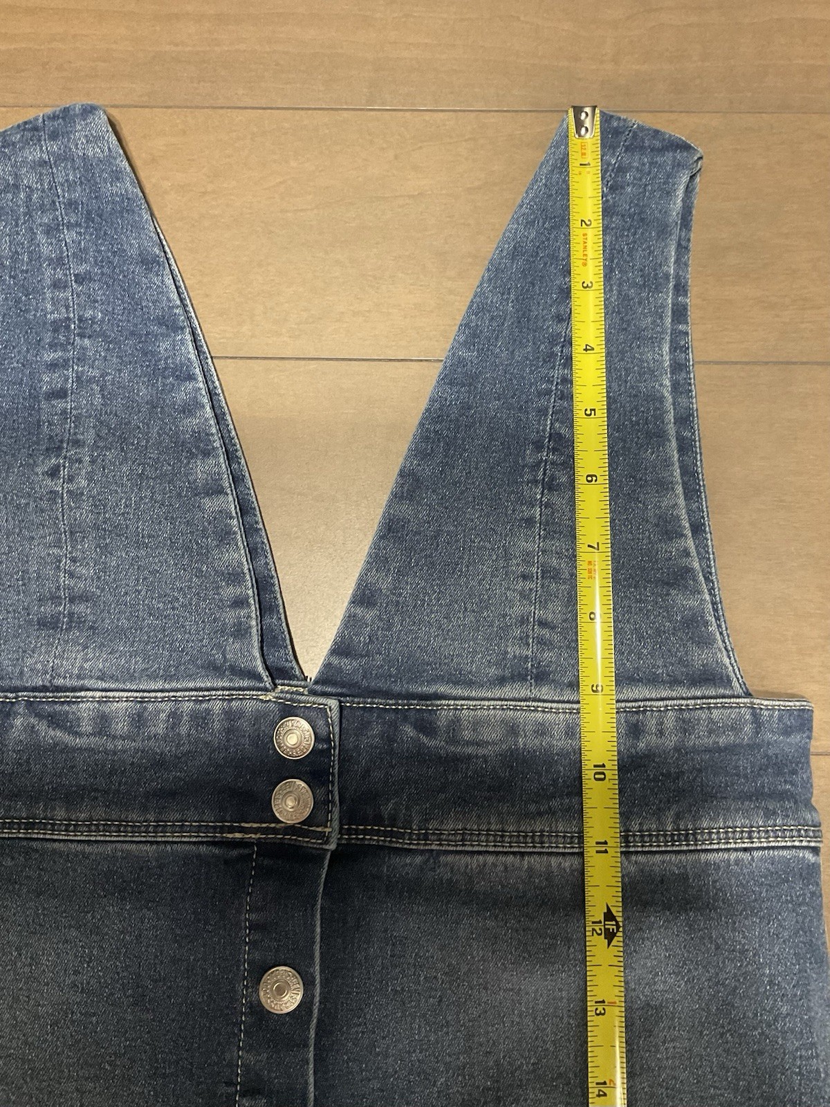 NWT Levis Womens Sleeveless Denium Snap Front Dress Size 12 Reg.