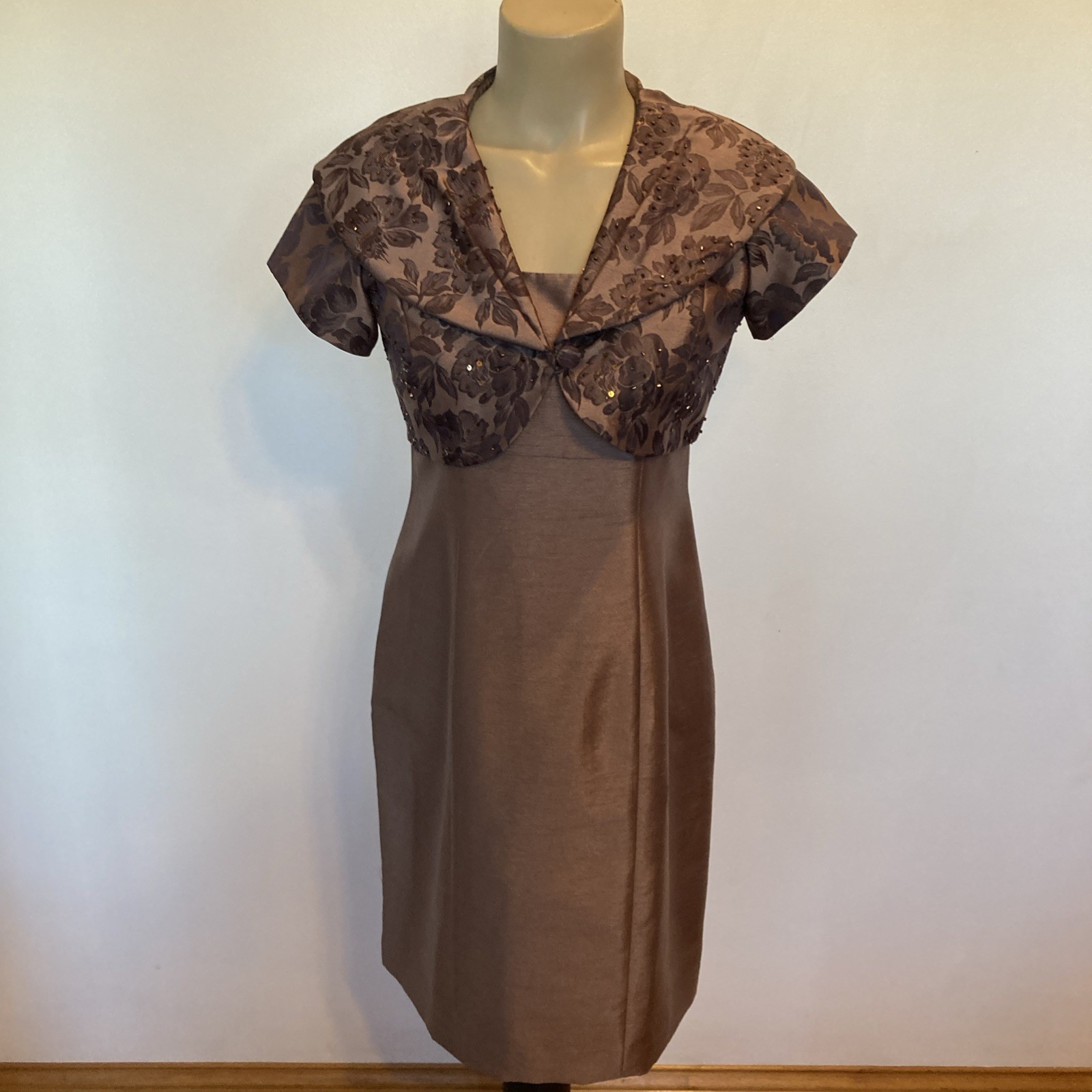 New Jessica Howard size 4 petite brown 2pc. floral bolero jacket & sheath dress