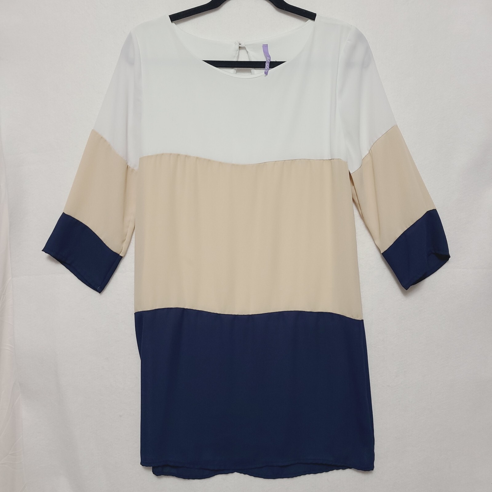 Lulu’s Dress Size M Colorblock Cream Tan Navy Blue Tri Color 3/4 Sleeve Keyhole
