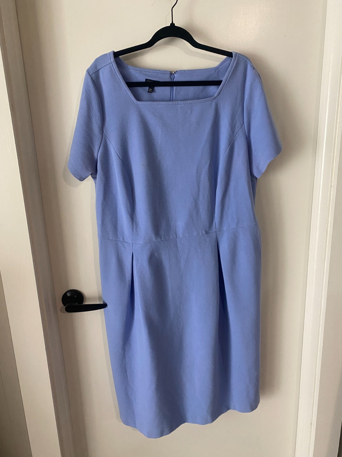 Talbots Sheath Style Dress Lightweight Stretch Back Zipper with hook/eye clos