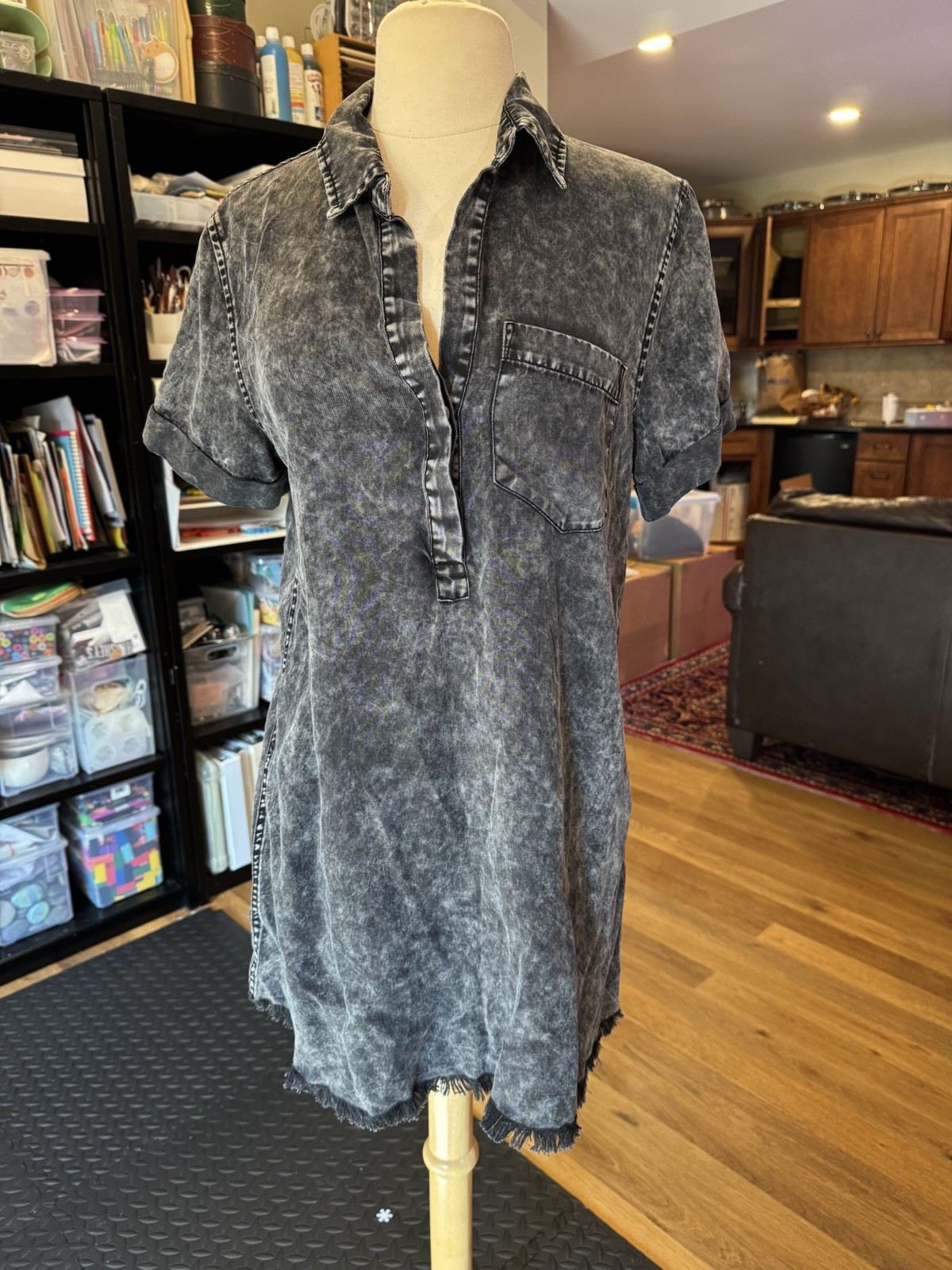 Day + Moon Women’s acid wash tencel shirt dress sz S