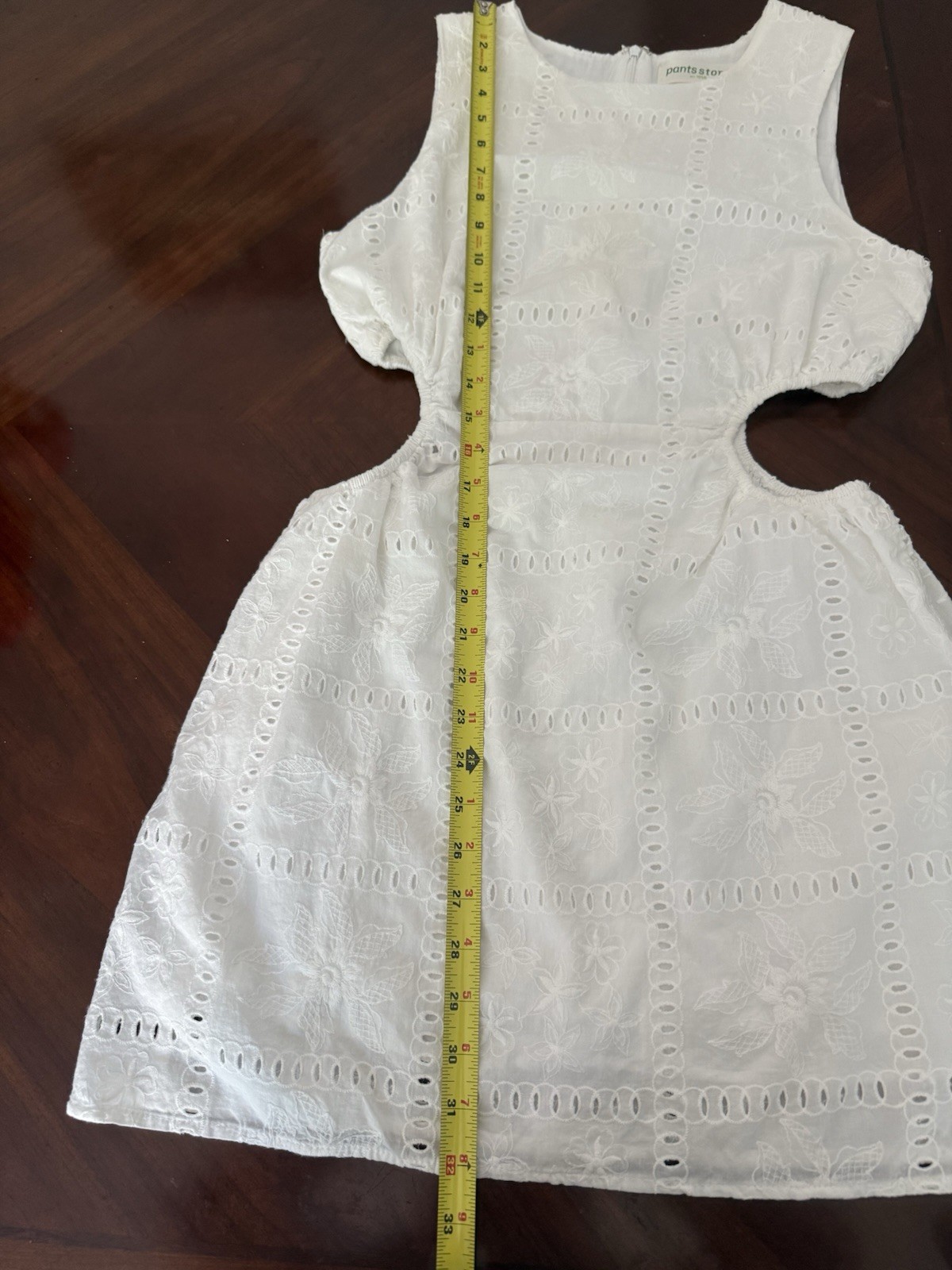 Women’s Pants Store White Embroidered Eyelet Dress Size L Sleeveless Mini Dress