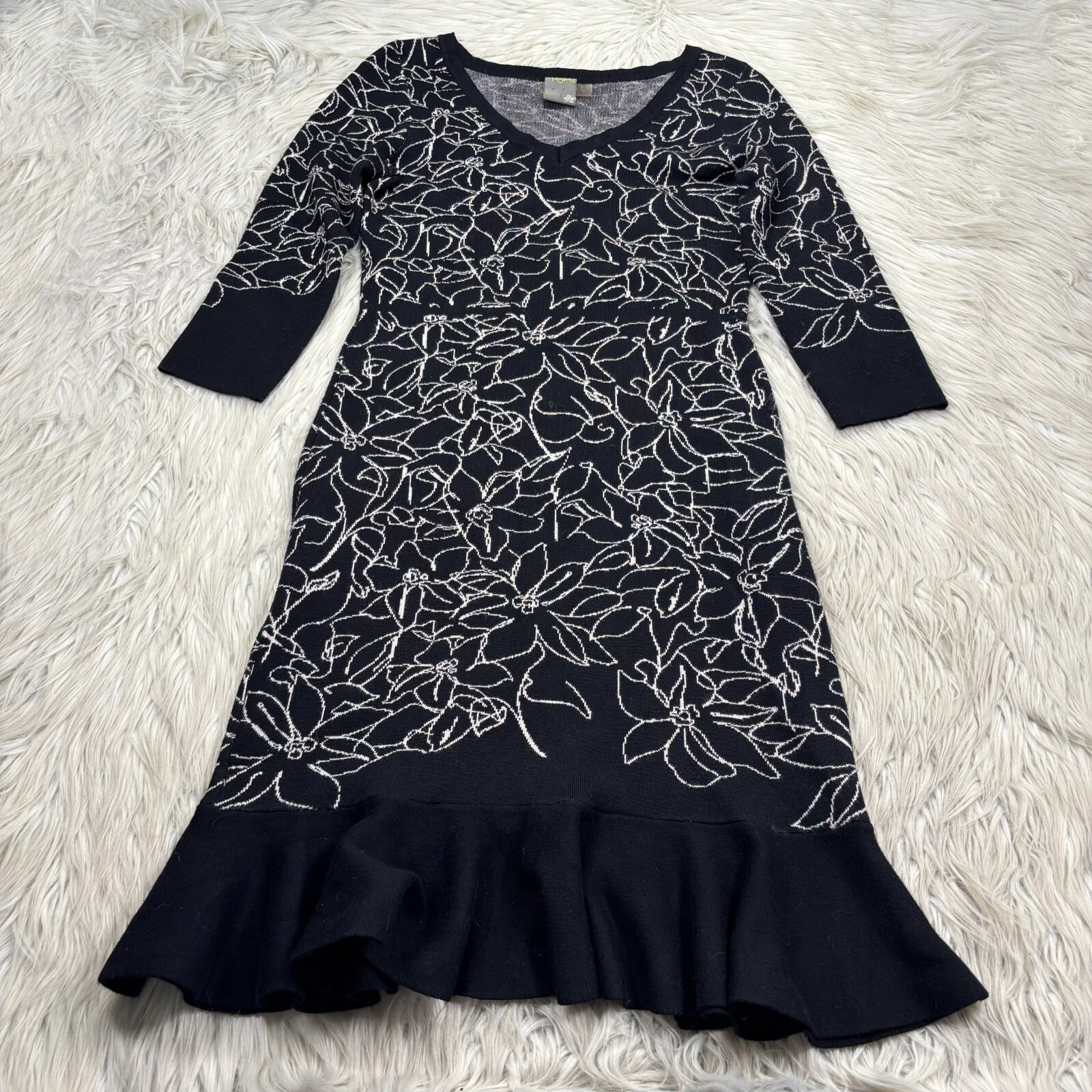 Taylor Women’s M Black White Floral Jacquard Knit Sweater Dress Ruffle Hem