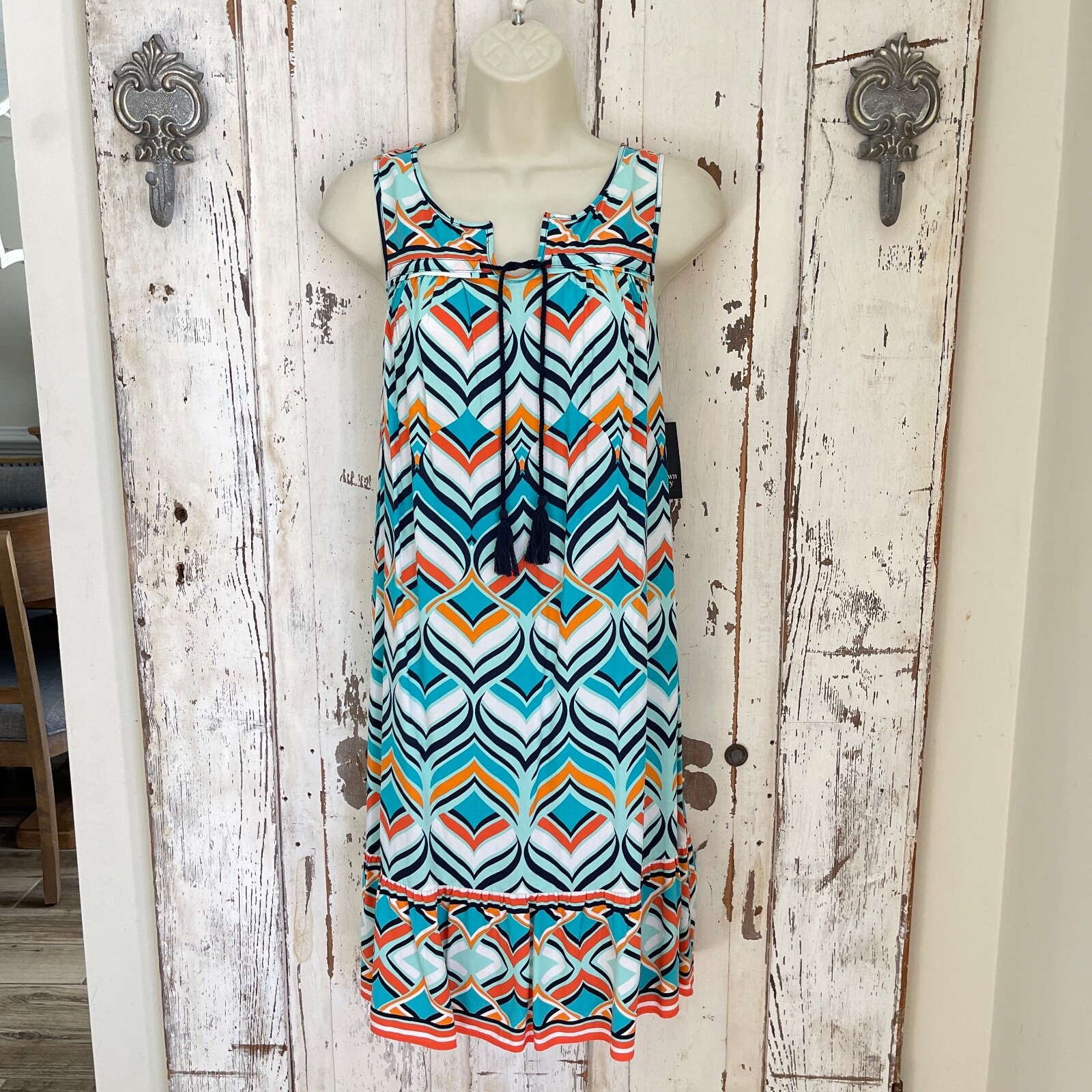 Crown & Ivy Size Medium Woman’s Paradise Blue Orange White Shift Sundress Dress