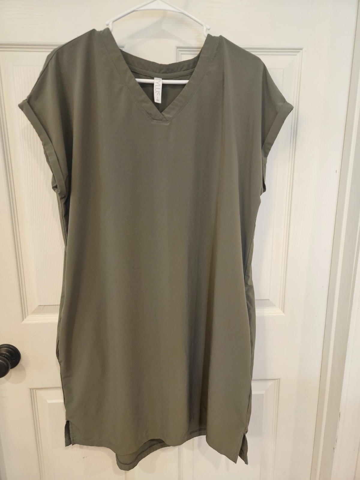 Stylus Olive Green V-Neck Shift Dress L Large Short Sleeve Athleisure Casual…