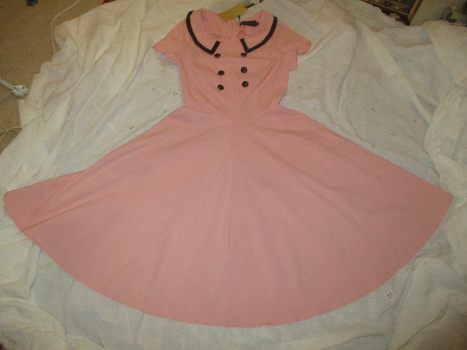 Gown Town 1950’s inspired stretch swing dress