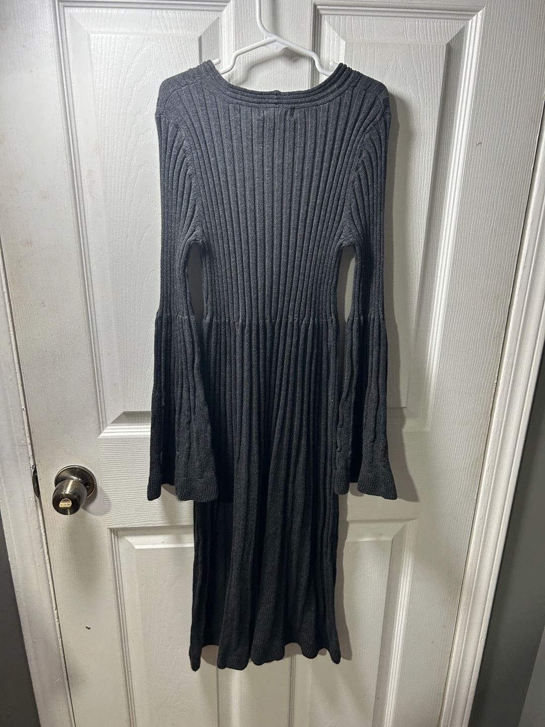 Max Studio Womens Size XS Charcoal Long Flared Sleeve Dress MSRP NWT