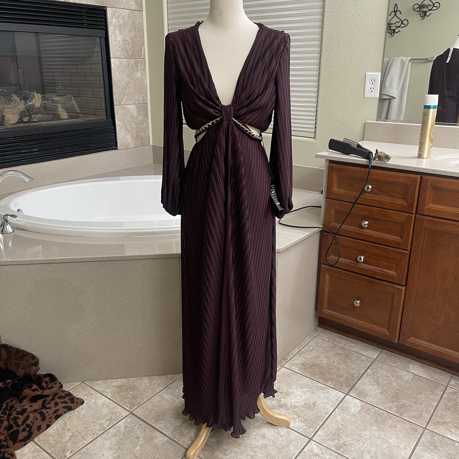 NWT WHBM Size OP Burgundy Pleated Cutout Maxi Dress w. Chain Orig Price $250