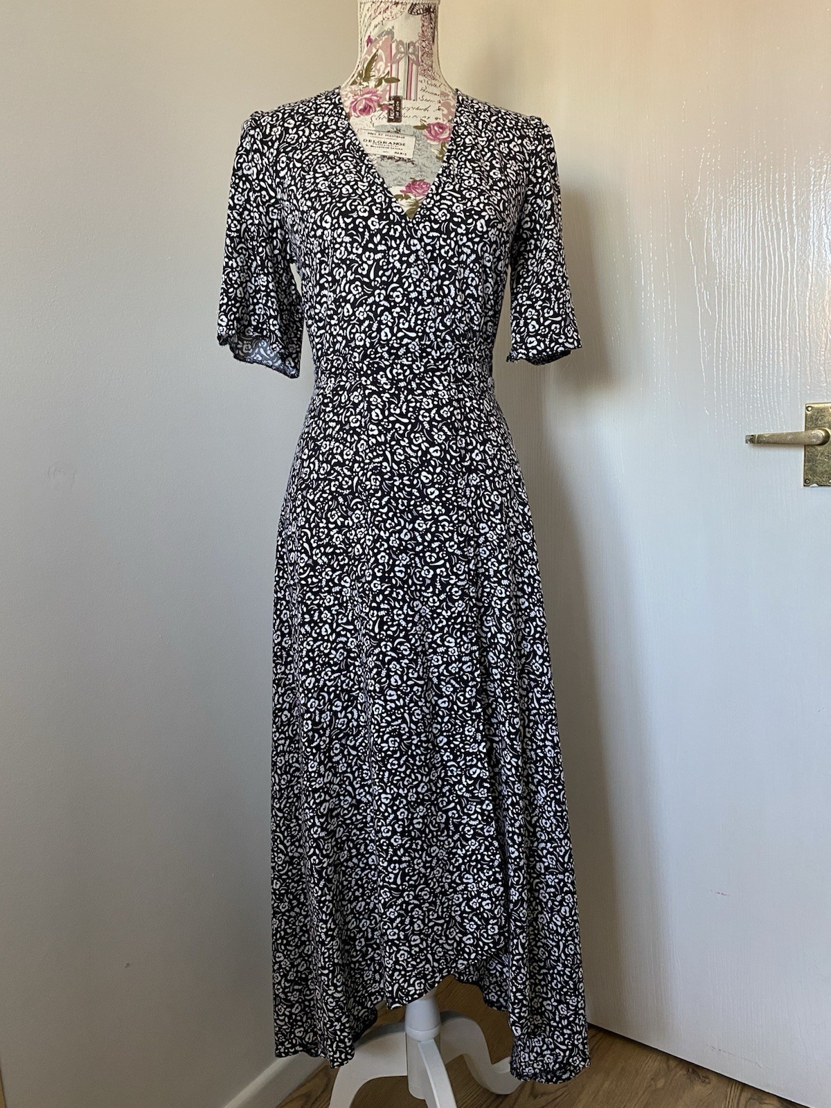 Nobody’s Child Women’s Black White Floral Midi Dress UK 8 EU 36 Wrap-Style