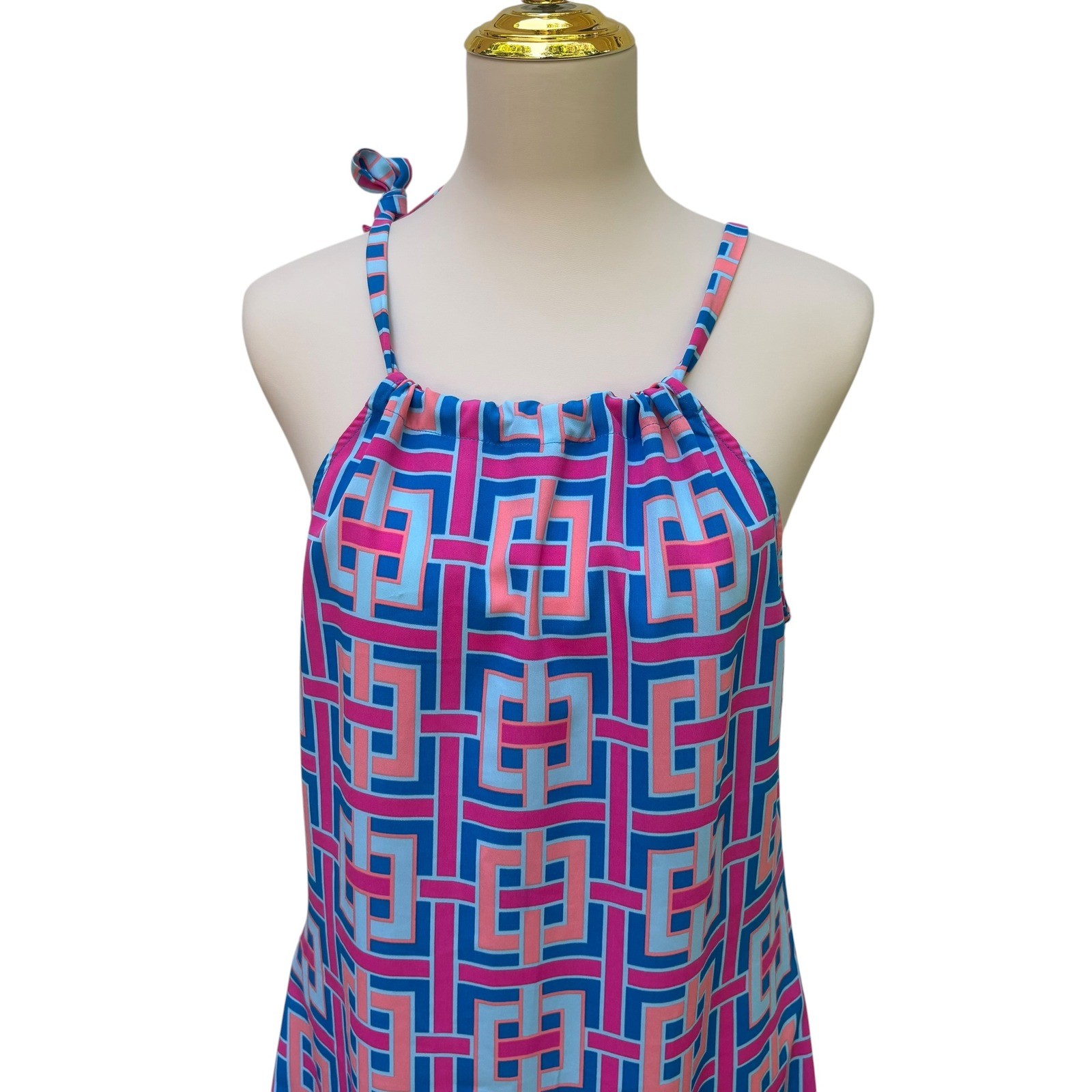 Crown & Ivy Halter Shift Dress M Pink Geometric Greek Key Vacation Mod Retro