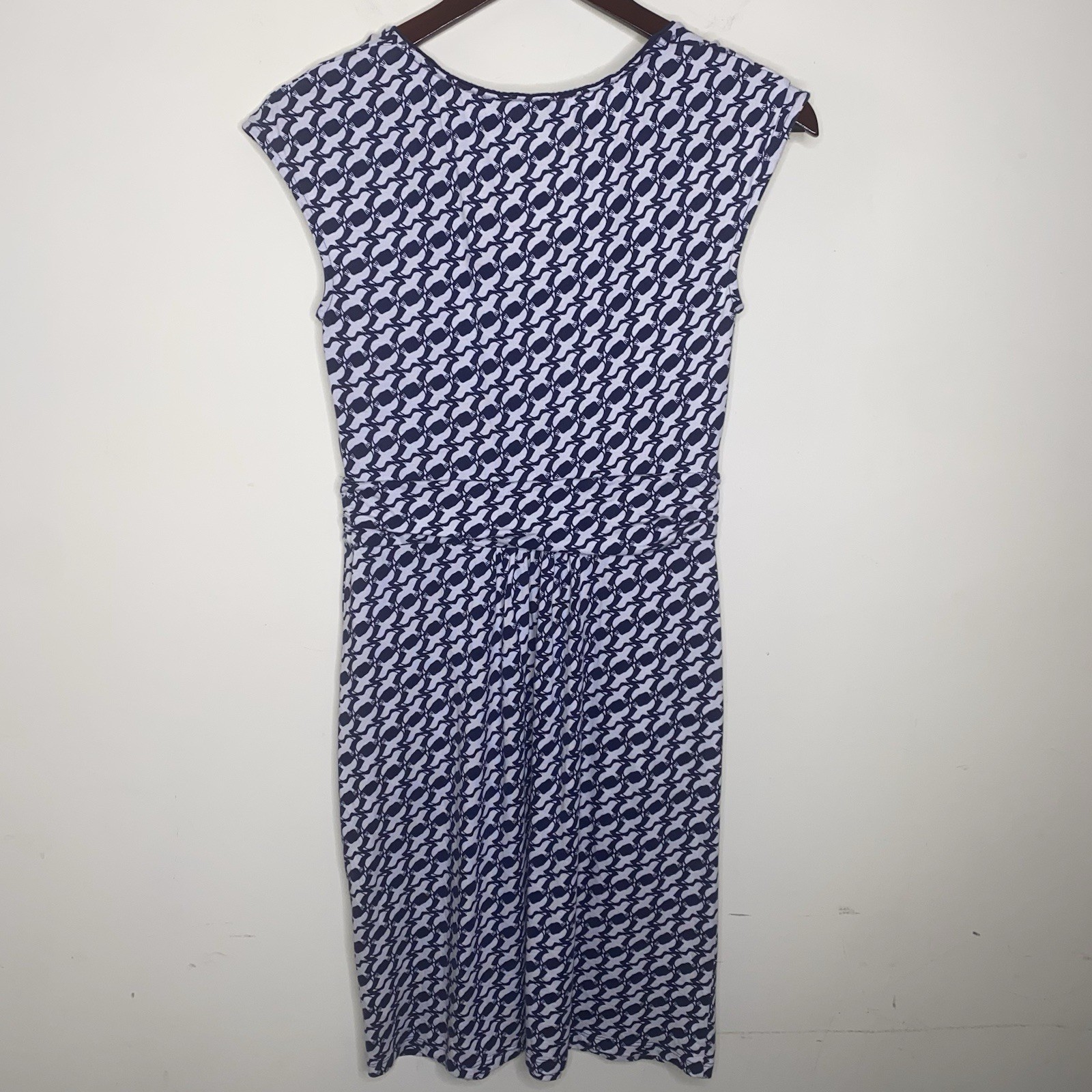 Boden Navy and White Dove Print Size 6R Midi Soft Short Sleeve Dress