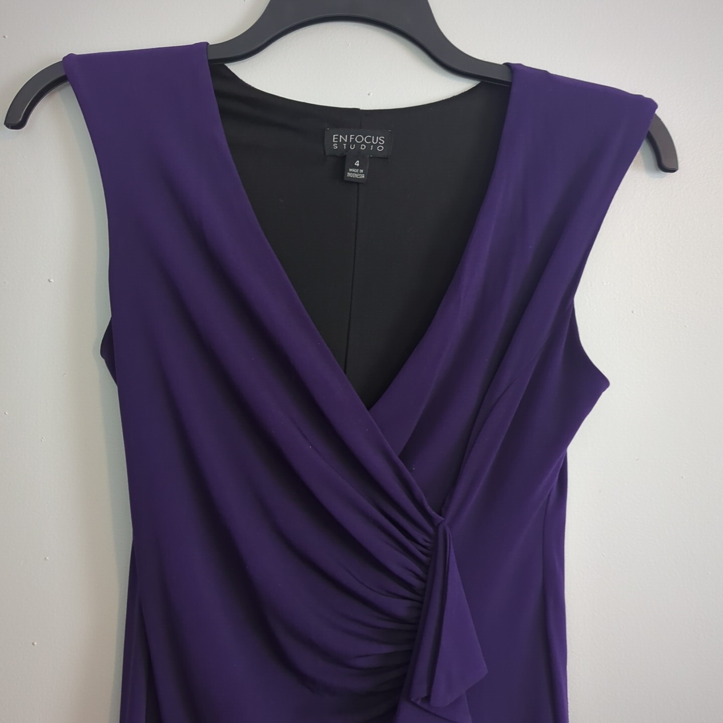 Enfocus Studios Purple Solid Sleeveless Lined Slimming Ocassion DRESS Size 4