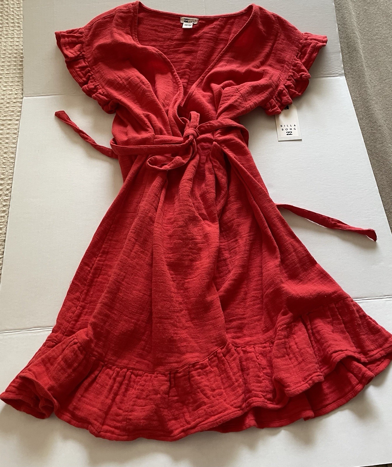 Billabong Red Wrap Dress L Cotton V-Neck Tie Ruffle Flutter Sleeve Short