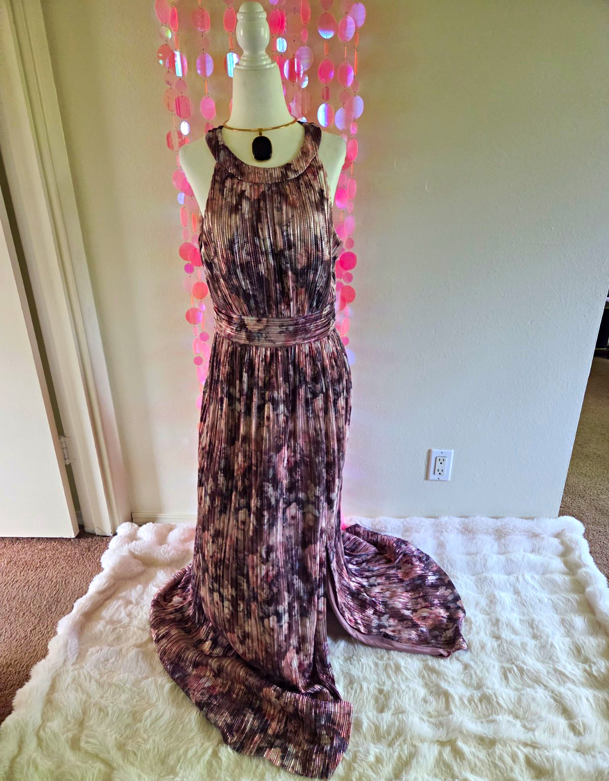 Eliza J Women’s Halter Pleated Maxi Dress Size 10 Purple Pink Party