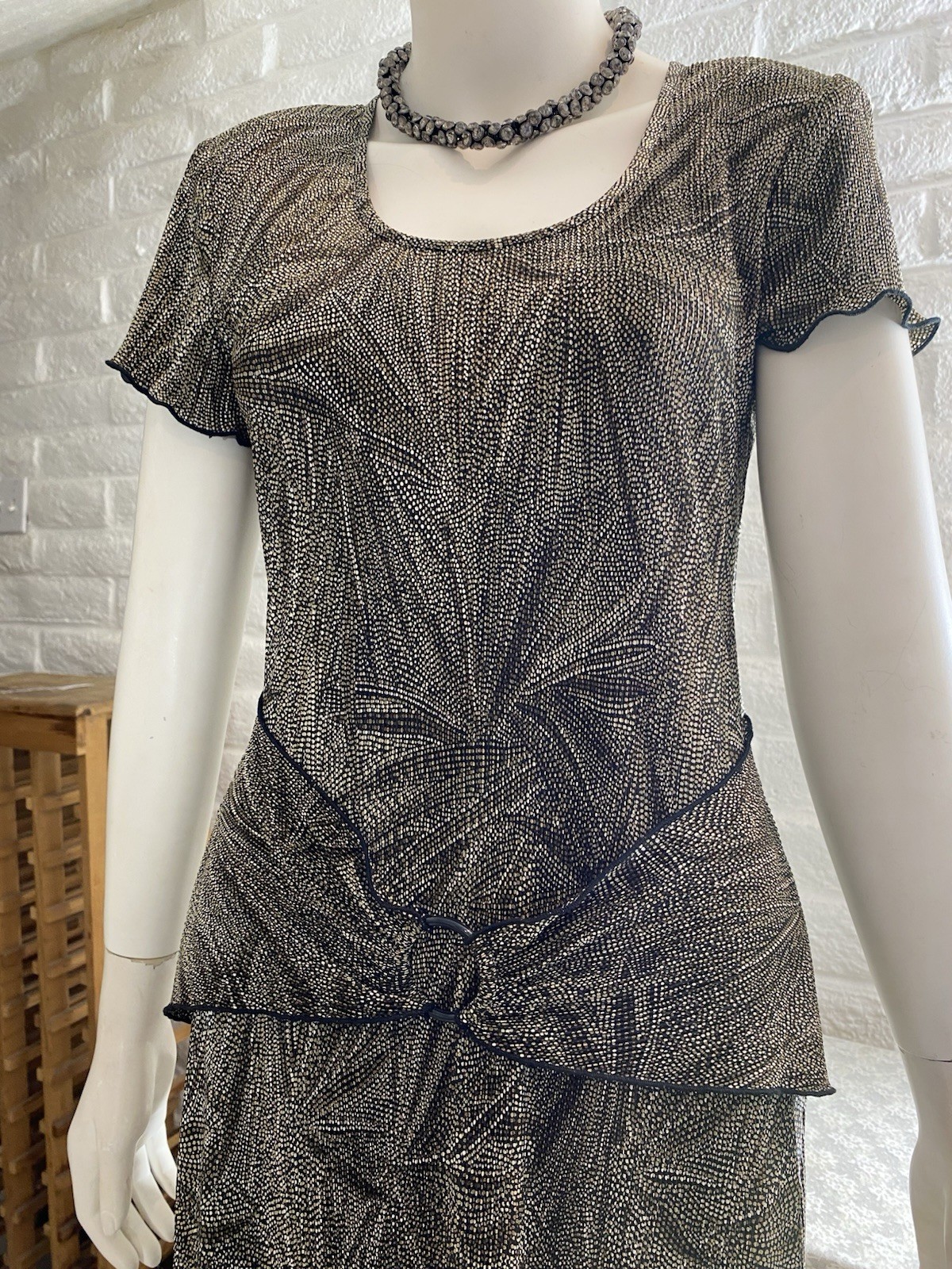 Connected Dress Size 8 NWOT Textured Polyester Sheath W/Mock Belt Sharp