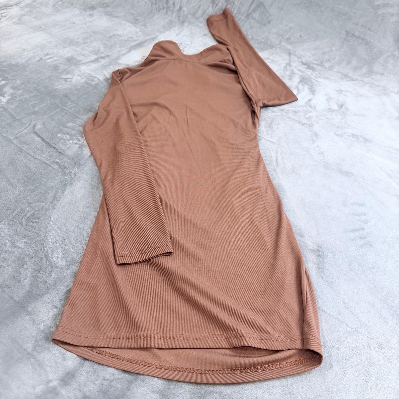 Cider Bodycon Mini Dress W/ Zipper Neckline Pocket Detail Sz M Brown Stretch