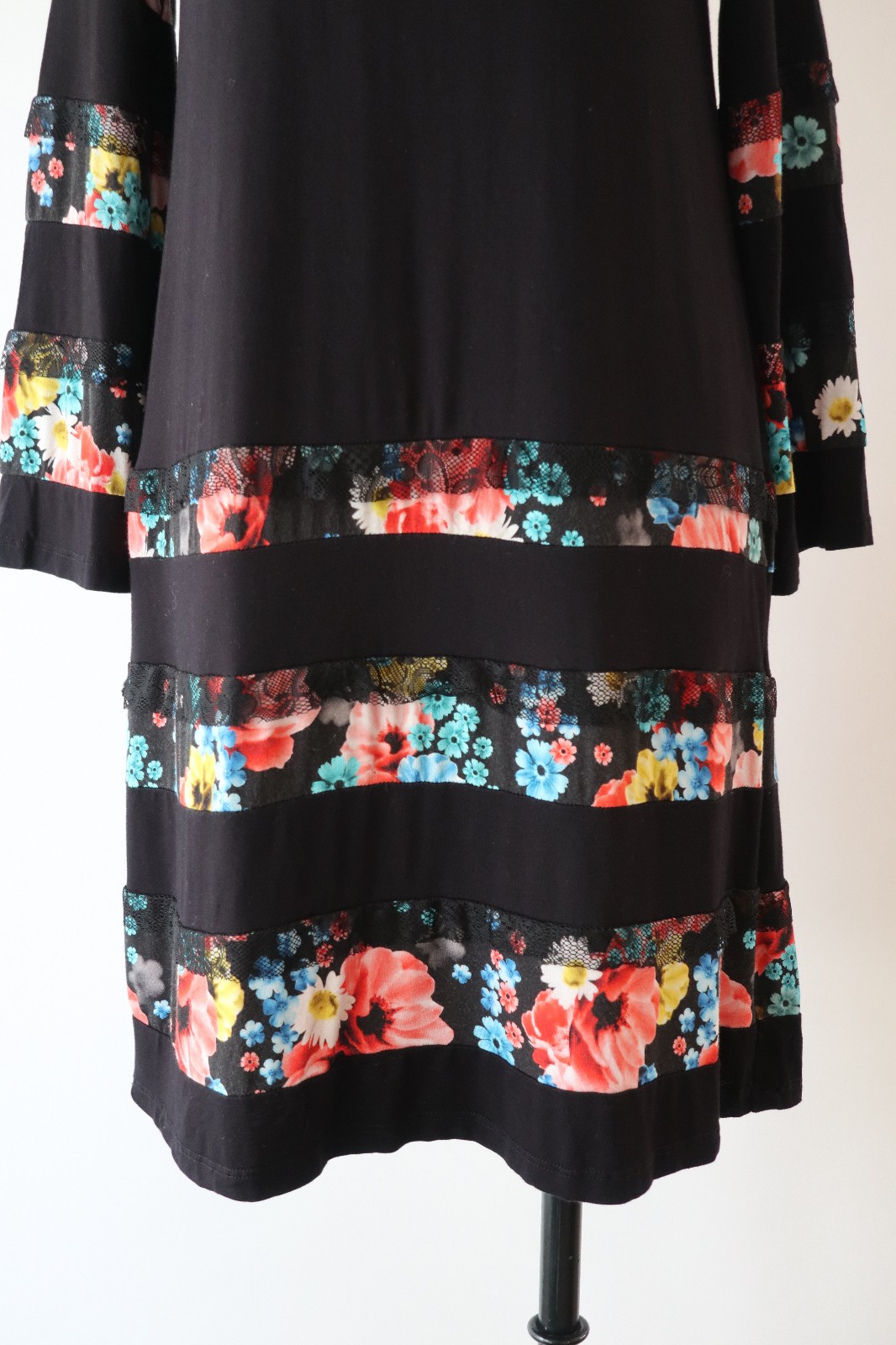 Desigual Black Jersey Colorful Floral Stripes Lace Ruffles Tshirt Dress Women L