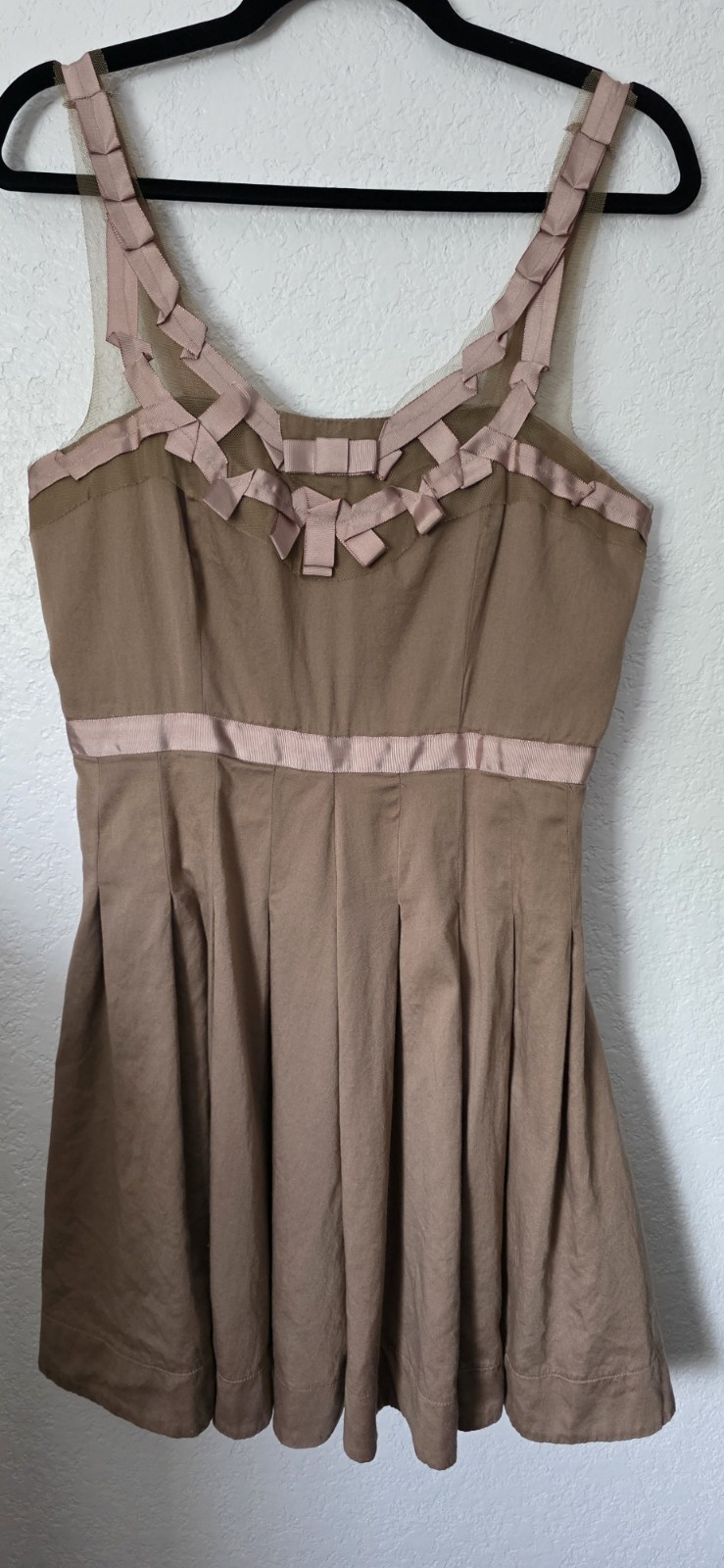 LC Lauren Conrad Summer Dress 10 Brown Tan Pleated Mesh Accent Sundress