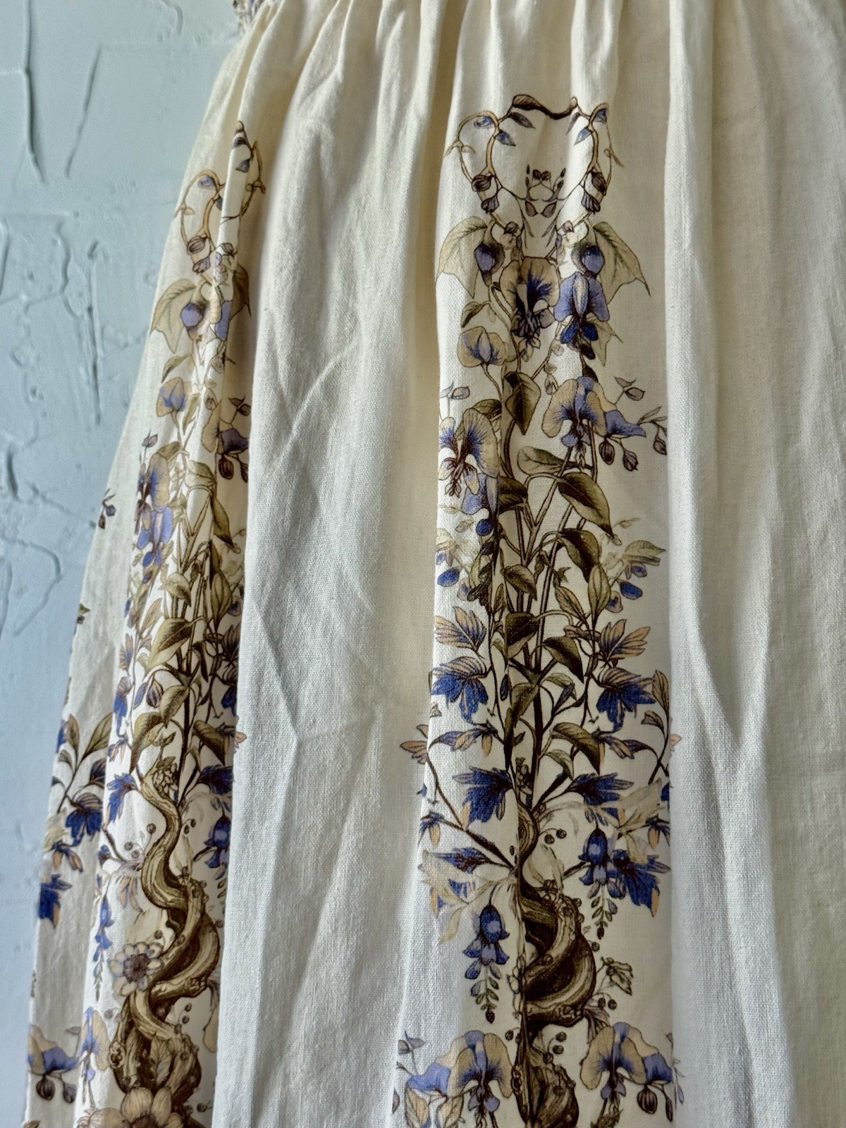 Max Studio London Floral Rayon Linen Dress Sz M Sleeveless Midi Cream Blue