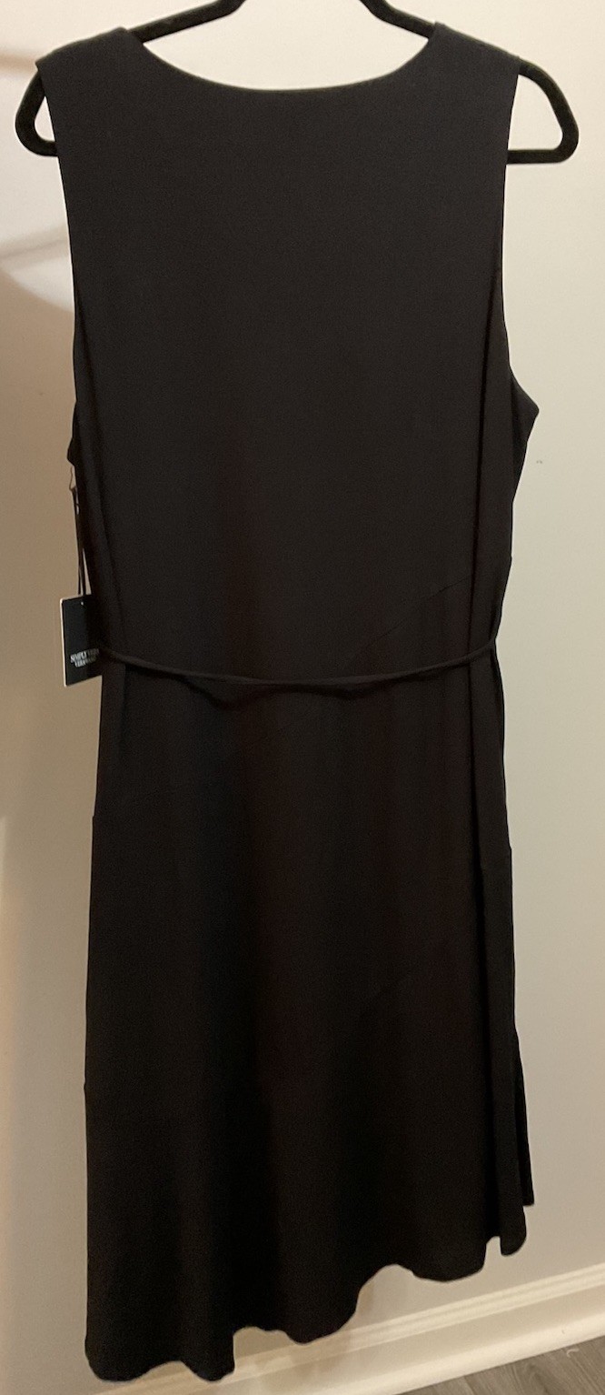 Simply Vera Vera Wang Black Solid V-Neck Asymmetrical Dress XXL