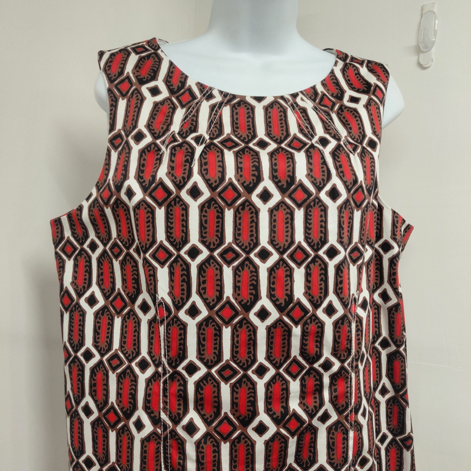 Talbots Shift Dress Women’s Size 14 Red Brown Black White Geometric Sleeveless