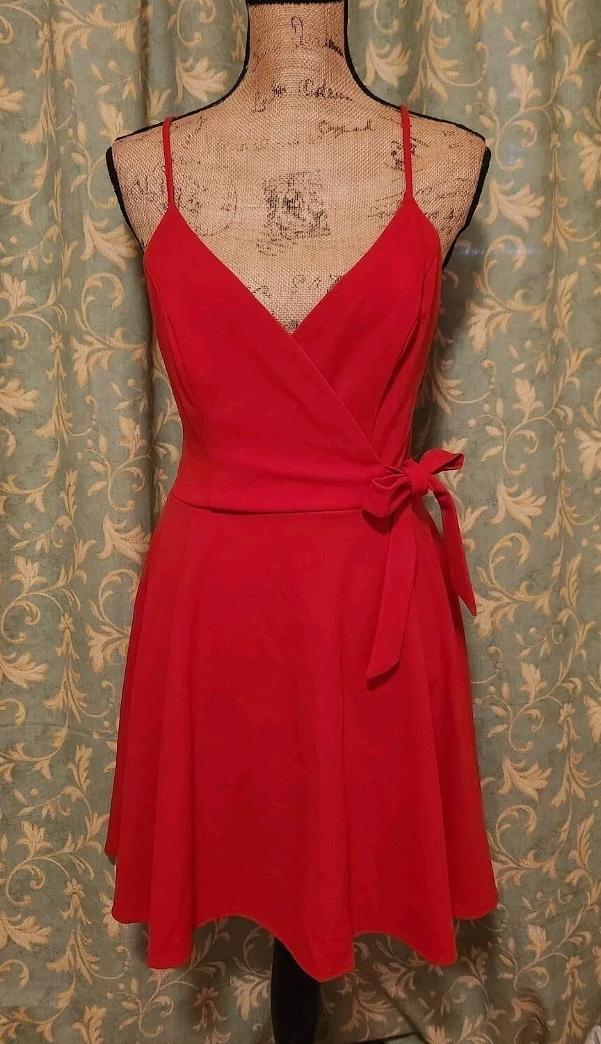 B. Darlin Junior’s 13/14 Red Sleeveless Open Faux Wrap A-Line Dress